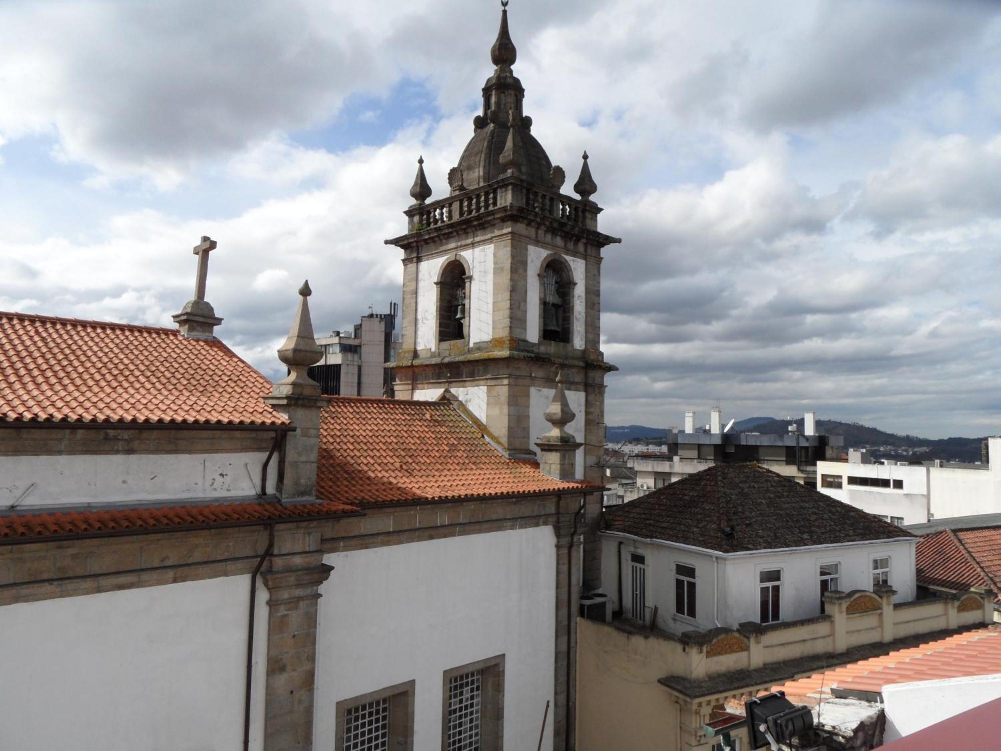 Hotel Moon&Sun Braga Bagian luar foto