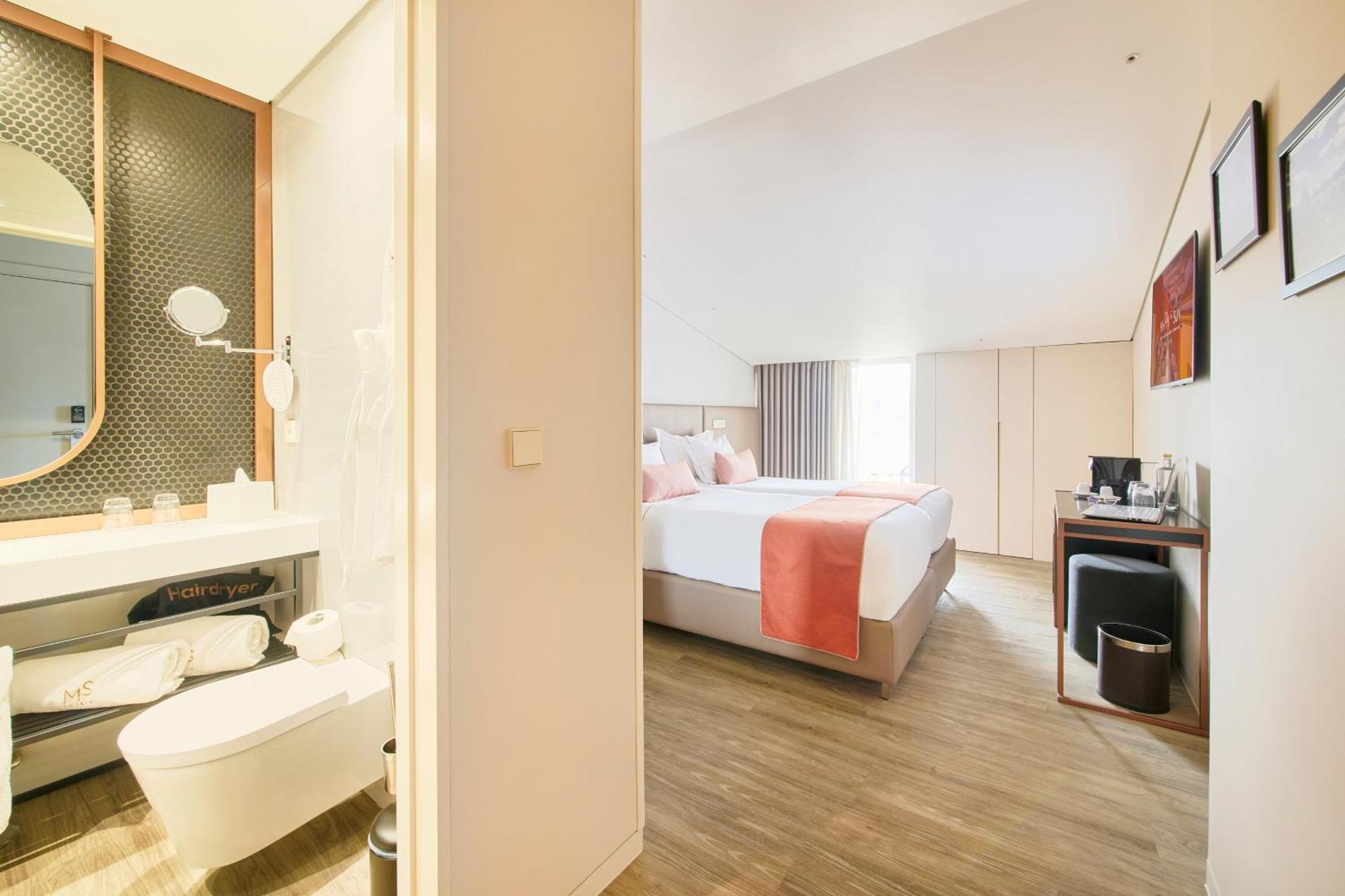 Hotel Moon&Sun Braga Bagian luar foto
