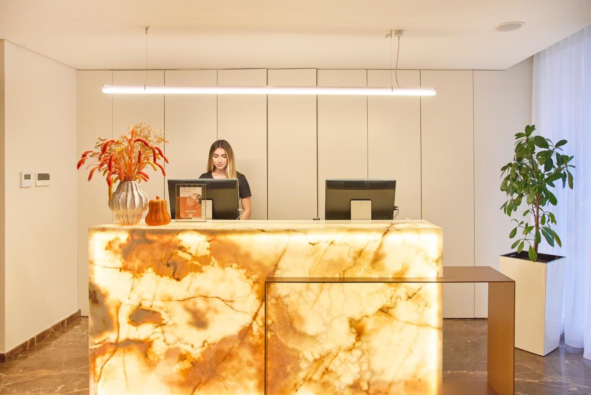 Hotel Moon&Sun Braga Bagian luar foto